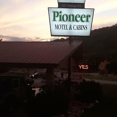 Pioneer Motel And Cabins Cherokee Exterior photo