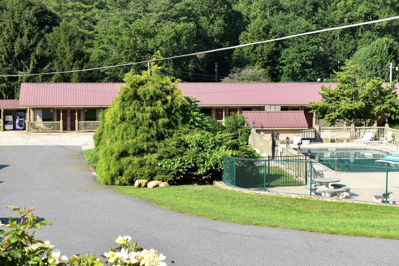 Pioneer Motel And Cabins Cherokee Exterior photo