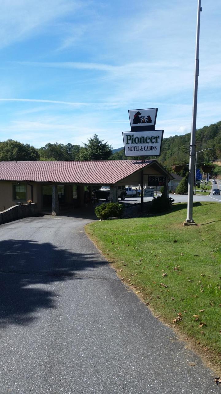 Pioneer Motel And Cabins Cherokee Exterior photo